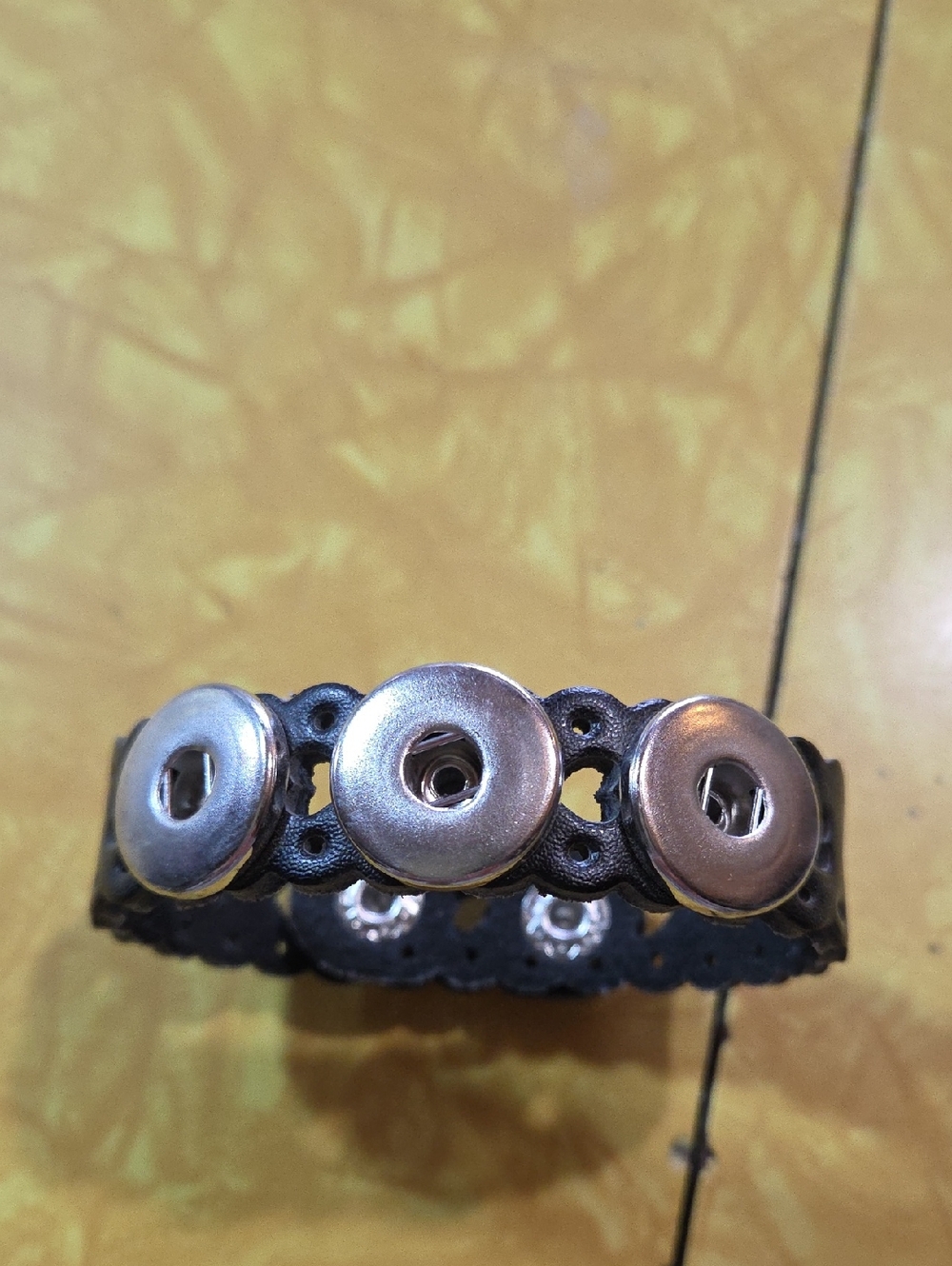 #G Black Leather Snap Charm Bracelet with Silver-Tone Buttons